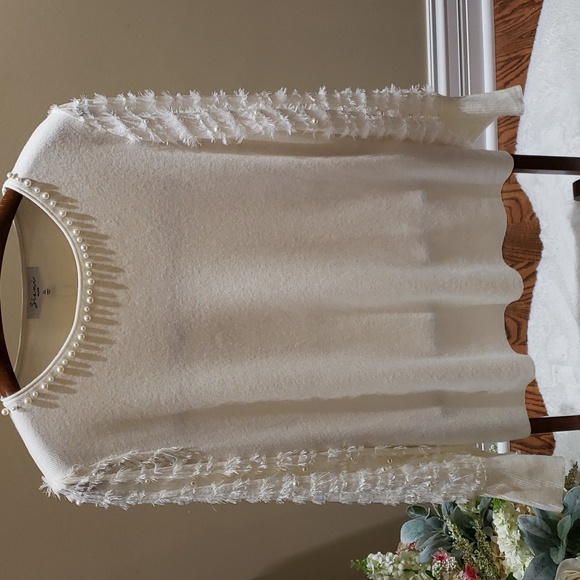 Nwt Siani ecru sweater with pearls - Picture 1 of 17